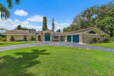 437 N Country Club Drive Atlantis FL 33462
