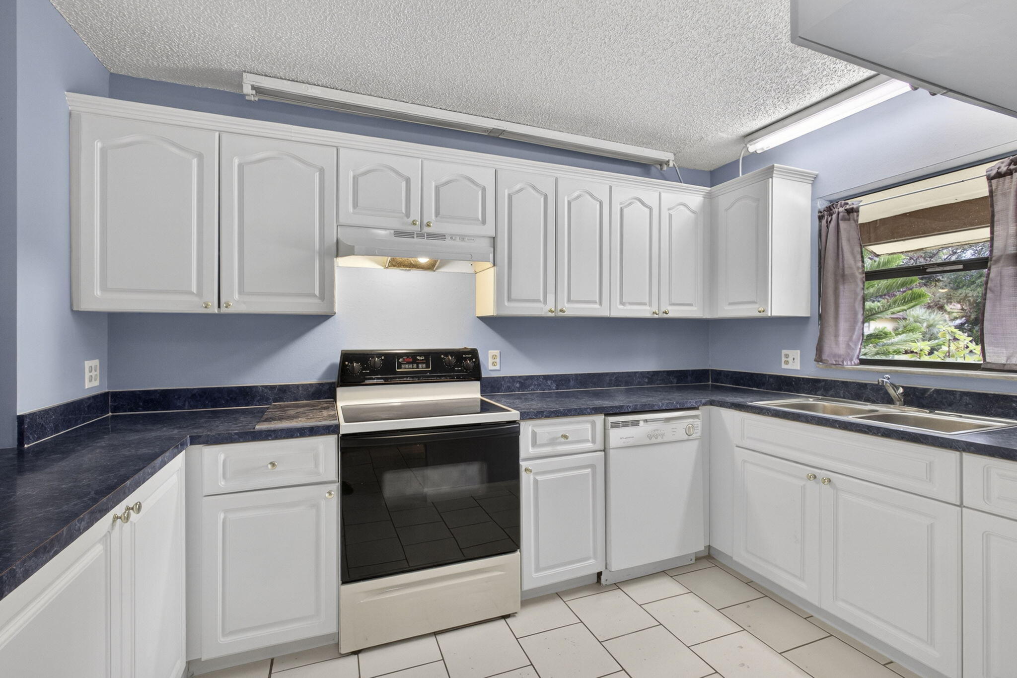 GLENWOOD VILLAGE CONDO - Residential
