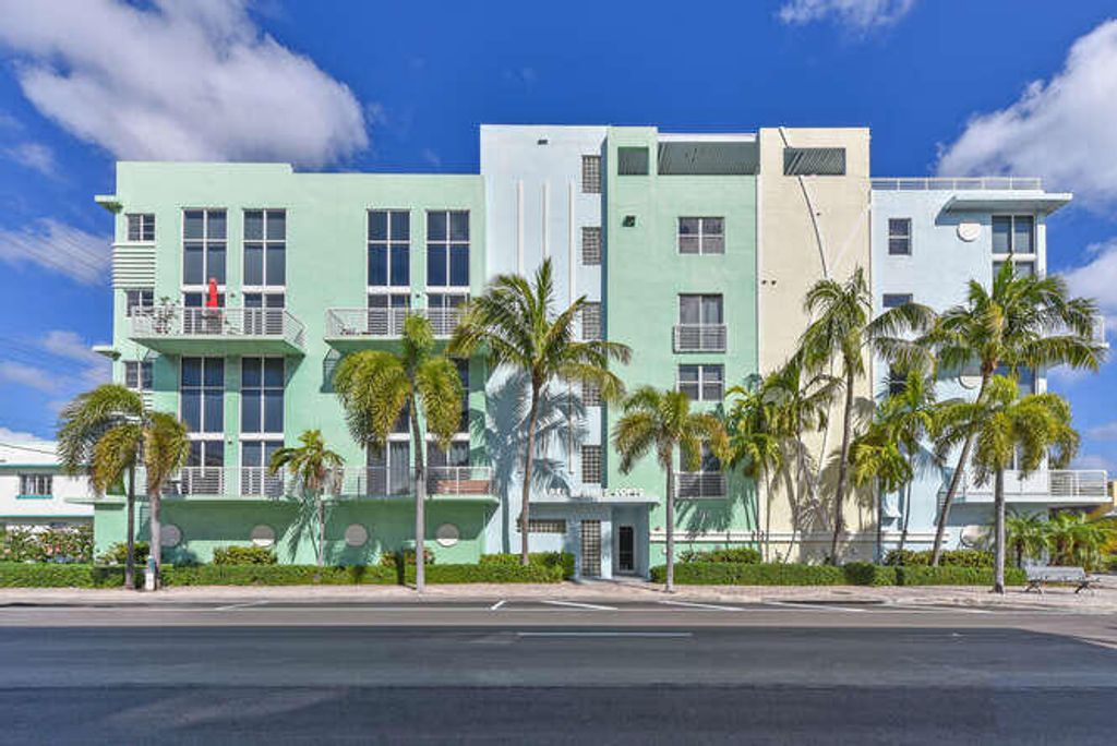Photo of 108 Lake Avenue #406, Lake Worth Beach, FL 33460 (MLS # B26035578)