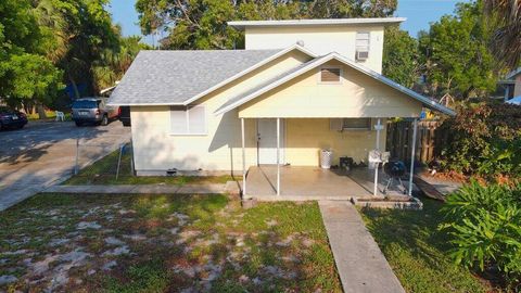 Single Family Residence in Lake Worth Beach FL 217 B Street St 30.jpg
