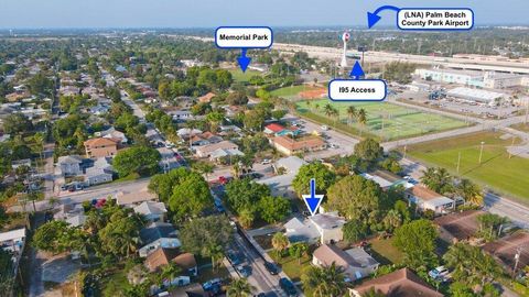 Single Family Residence in Lake Worth Beach FL 217 B Street St 40.jpg