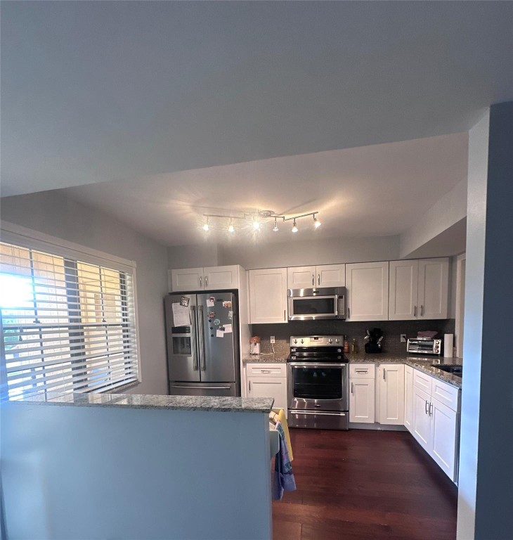 ASPEN  GLEN CONDO - Residential