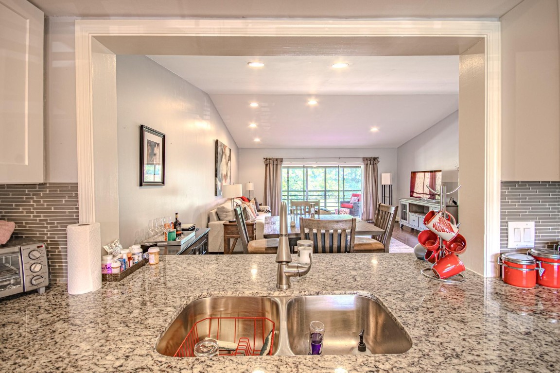 ASPEN  GLEN CONDO - Residential