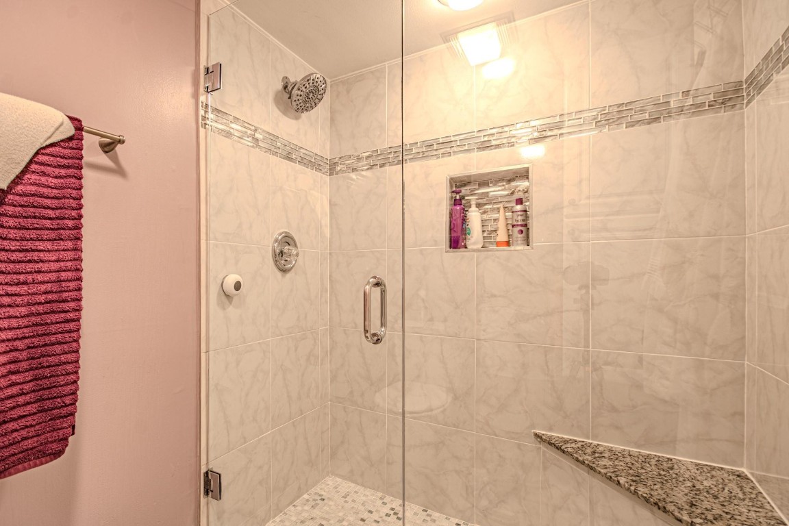 ASPEN  GLEN CONDO - Residential