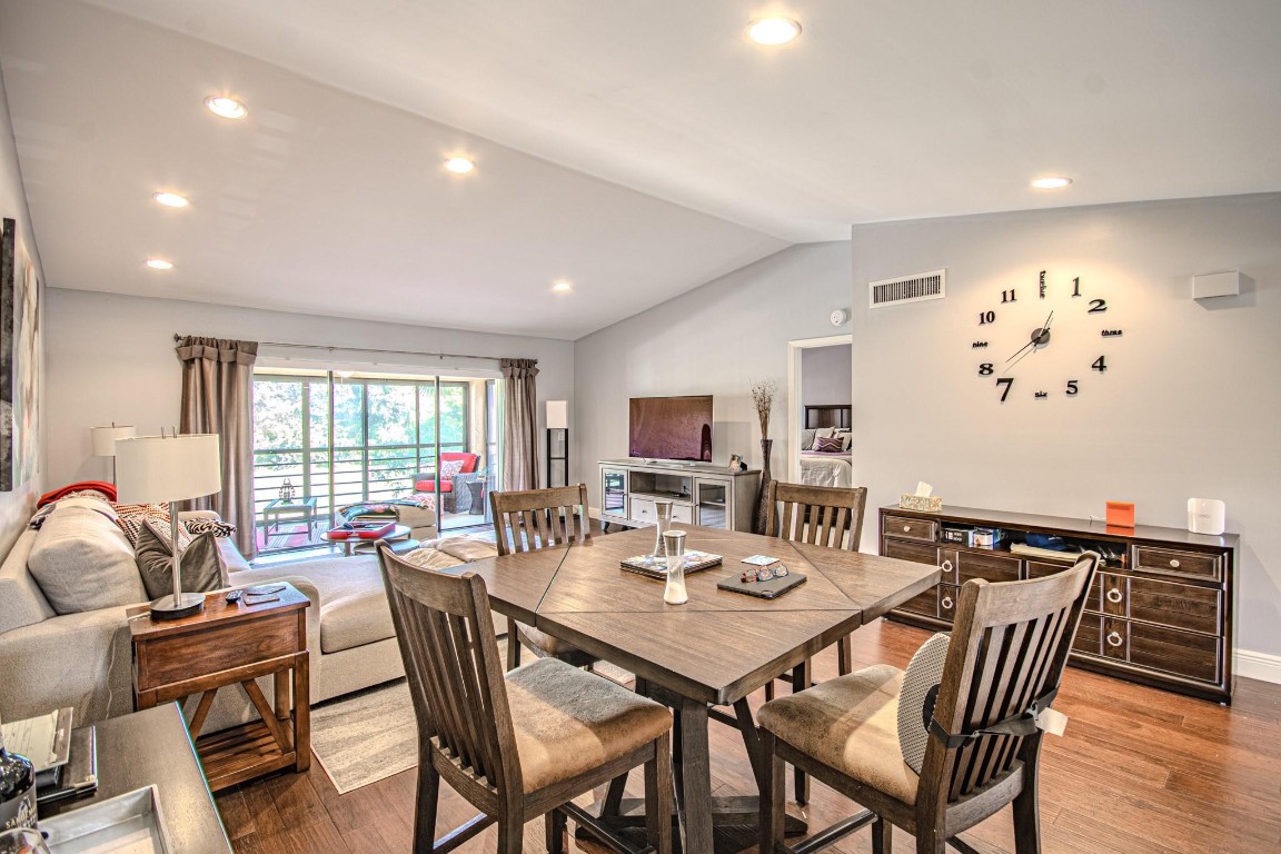 ASPEN  GLEN CONDO - Residential