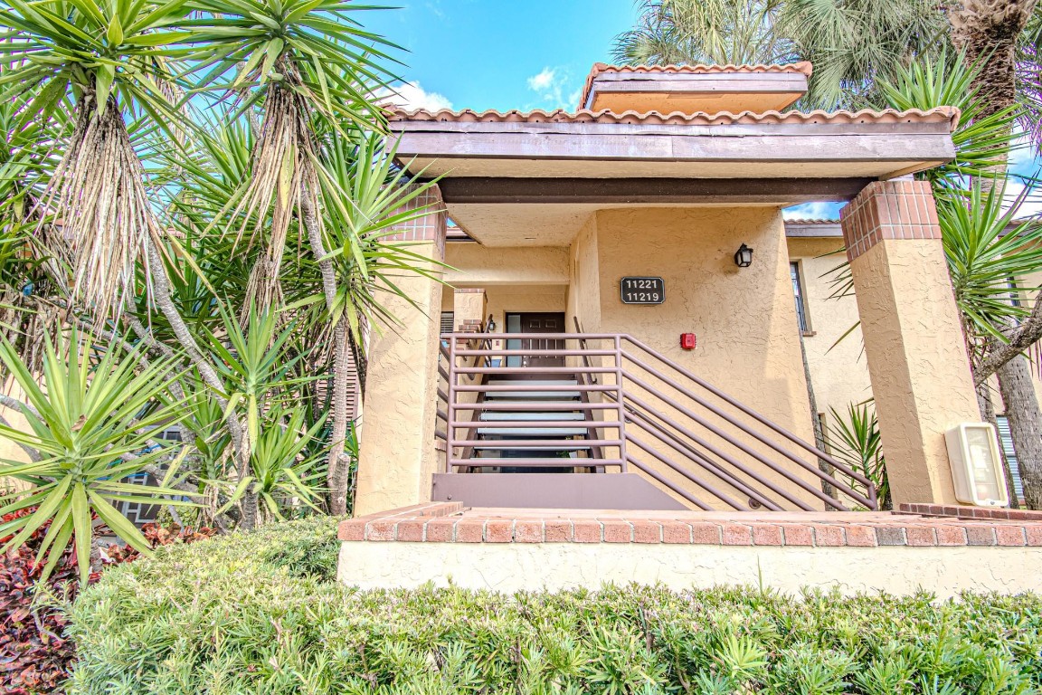 ASPEN  GLEN CONDO - Residential