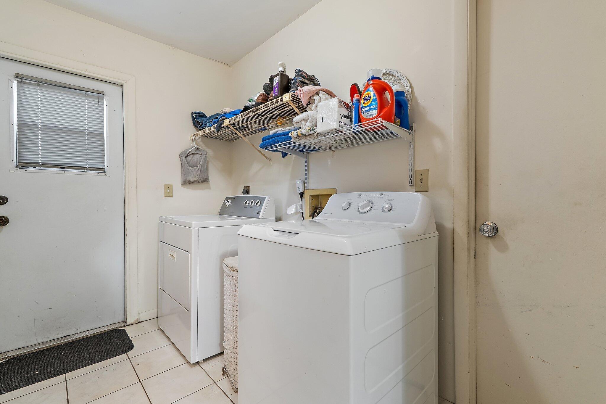 LOXAHATCHEE GARDEN FARMS - Residential