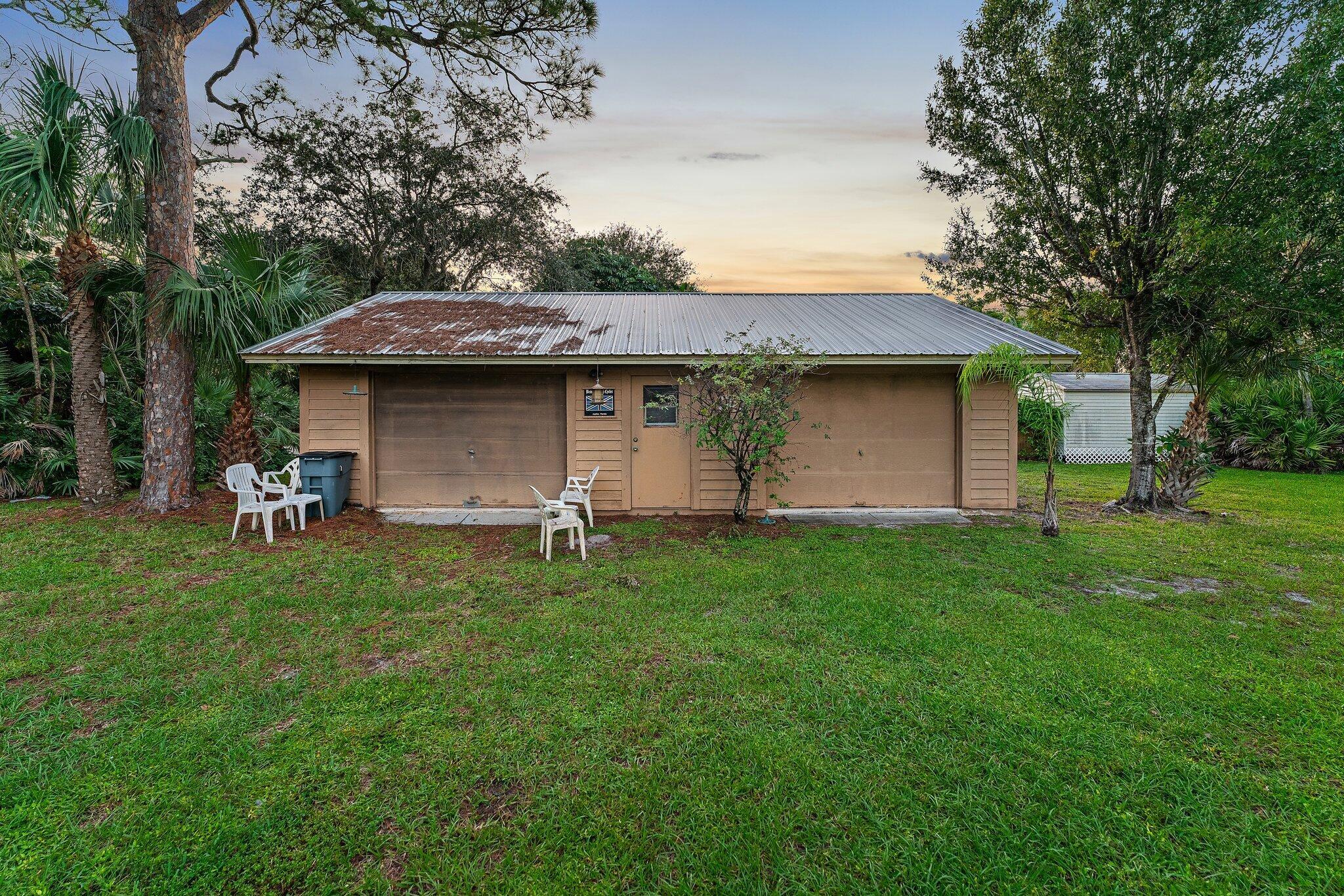 LOXAHATCHEE GARDEN FARMS - Residential