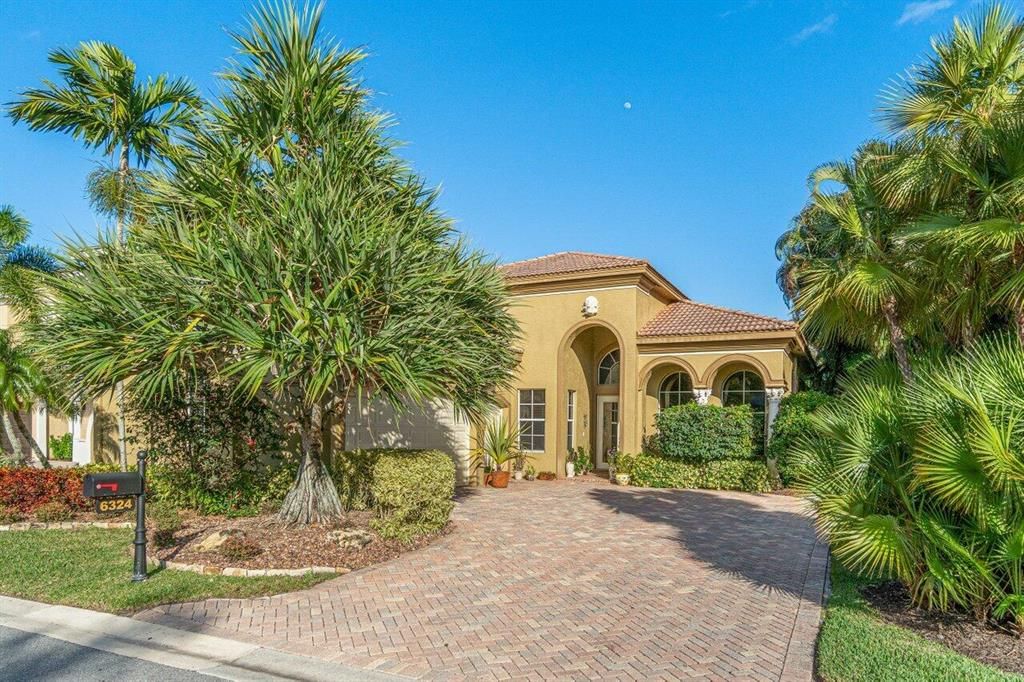 Photo of 6324 D Orsay Court, Delray Beach, FL 33484 (MLS # R10863463)