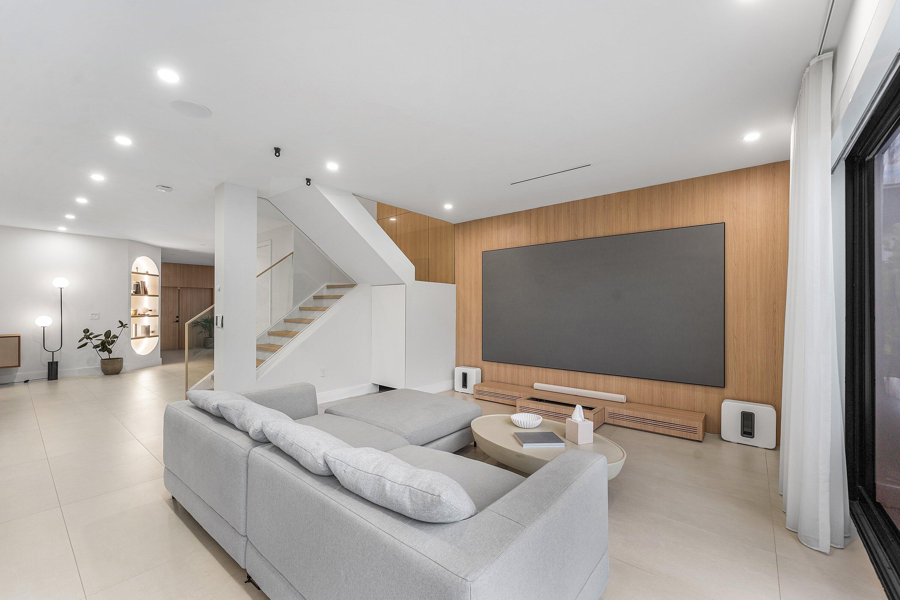 VIA VENTURA NEIGHBORHOOD 1 - Residential Lease