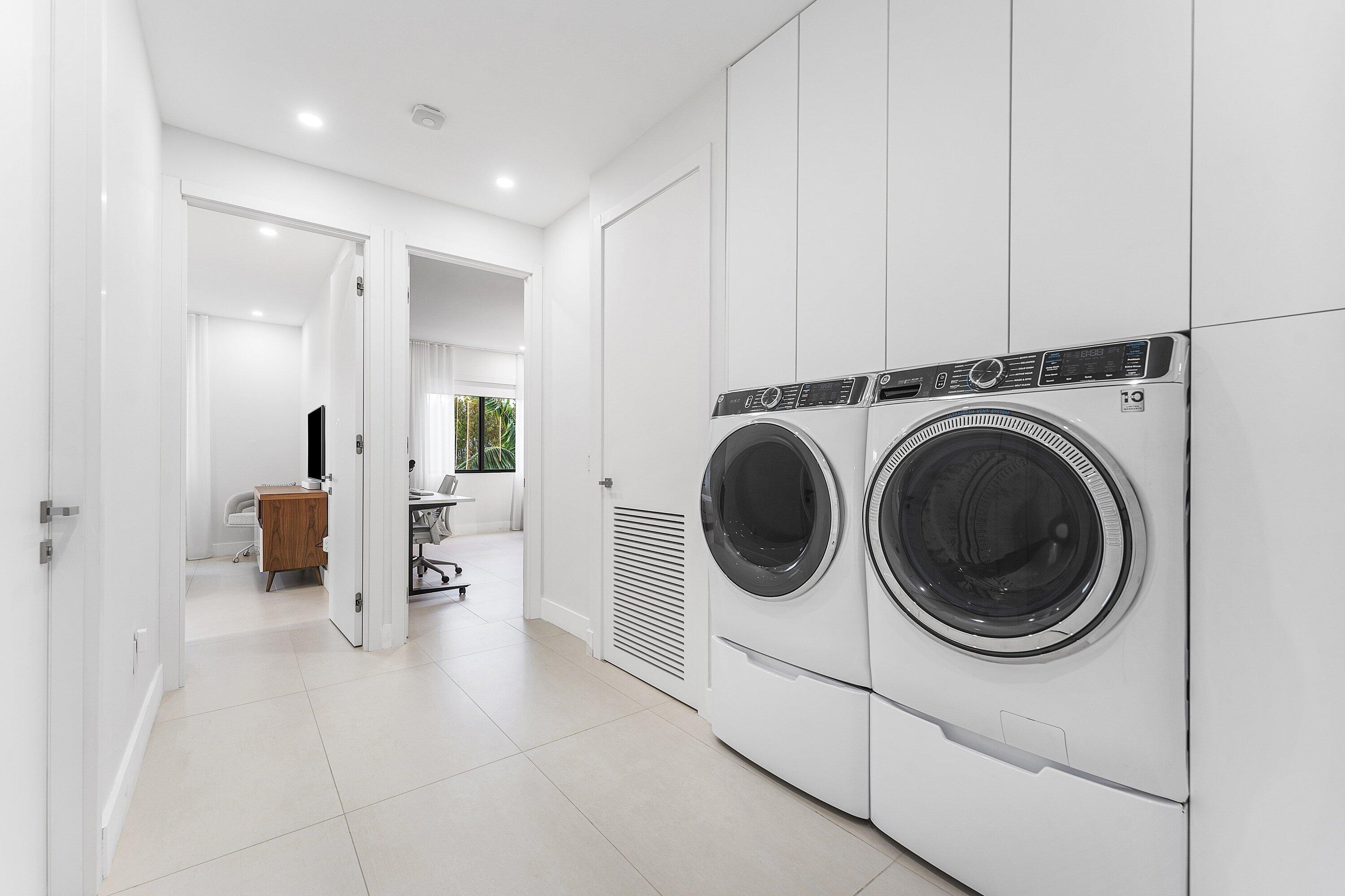 VIA VENTURA NEIGHBORHOOD 1 - Residential Lease