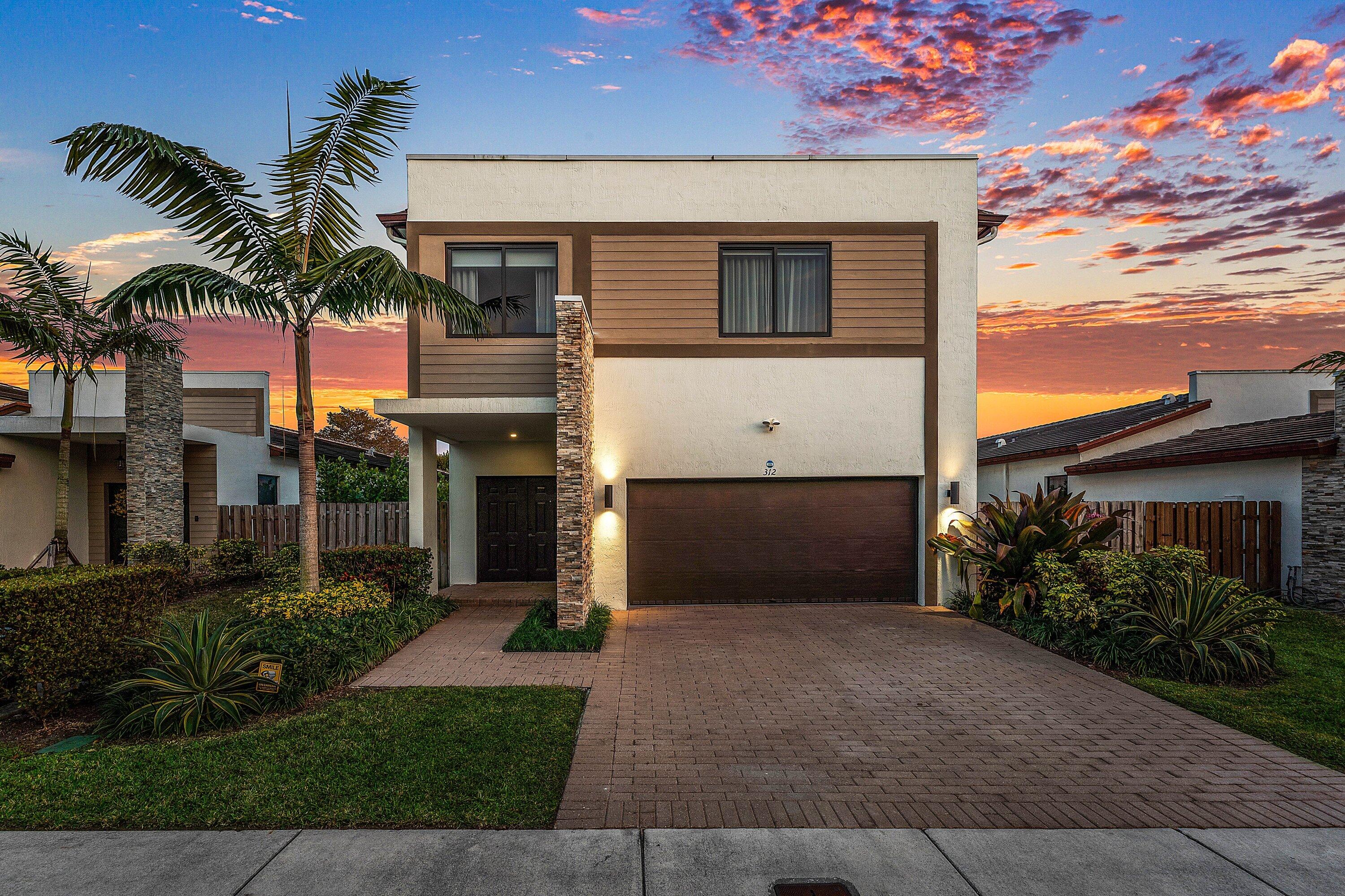 VIA VENTURA NEIGHBORHOOD 1 - Residential Lease