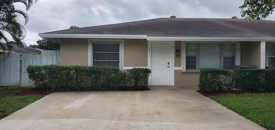 ALL TILE DUPLEX. WASHER AND DRYER IN UNIT. SCREEN IN PATIO. FENCED YARD. 4 CAR DRIVEWAY. GREAT LOCATION BETWEEN 95 AND TURNPIKE. FIRST, LAST AND SECURITY REQUIRED. BACKGROUND CHECK REQUIRED. AVAILABLE BEGINNING OF NOVEMBER