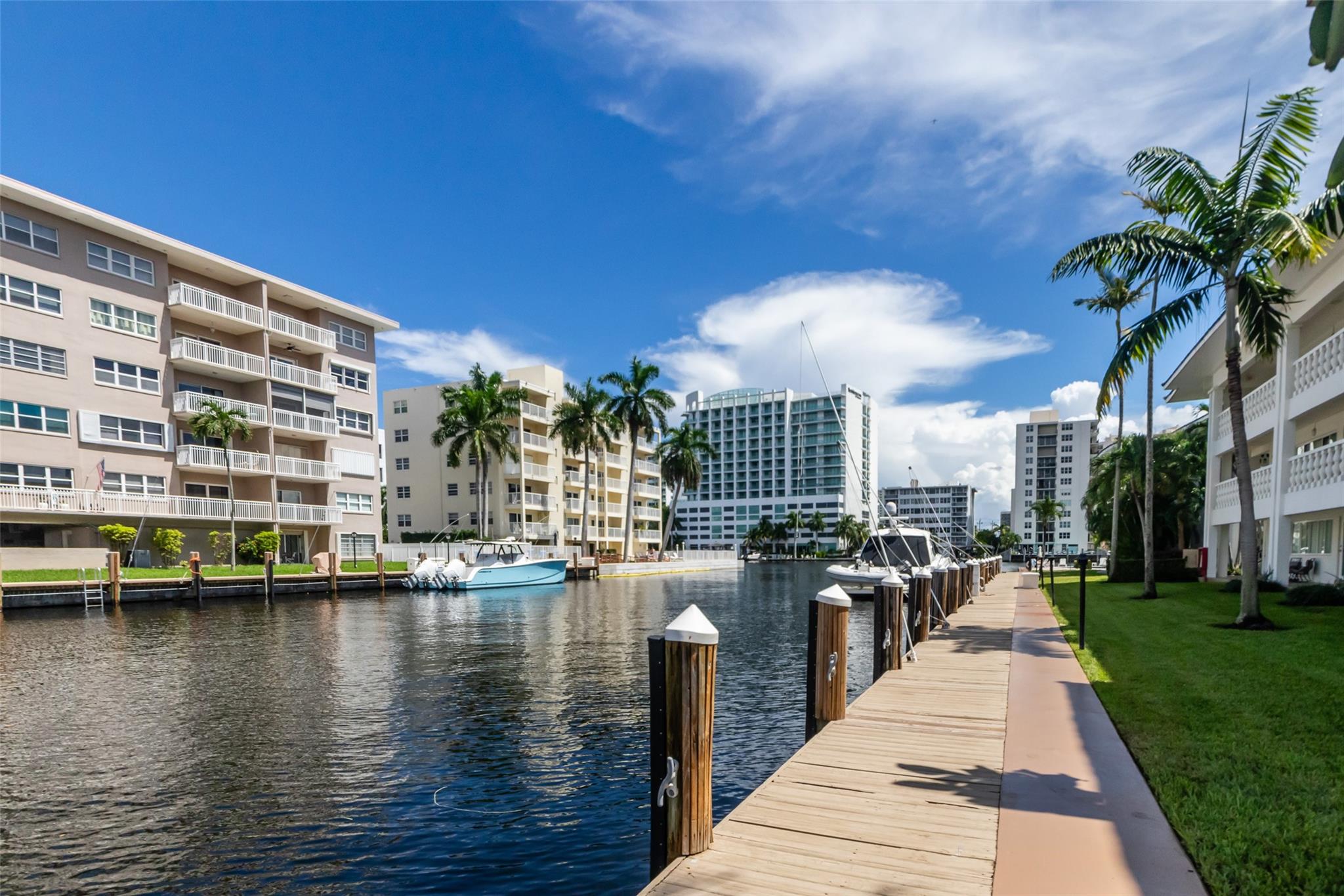 Waterside On The Intracoa - Residential Lease
