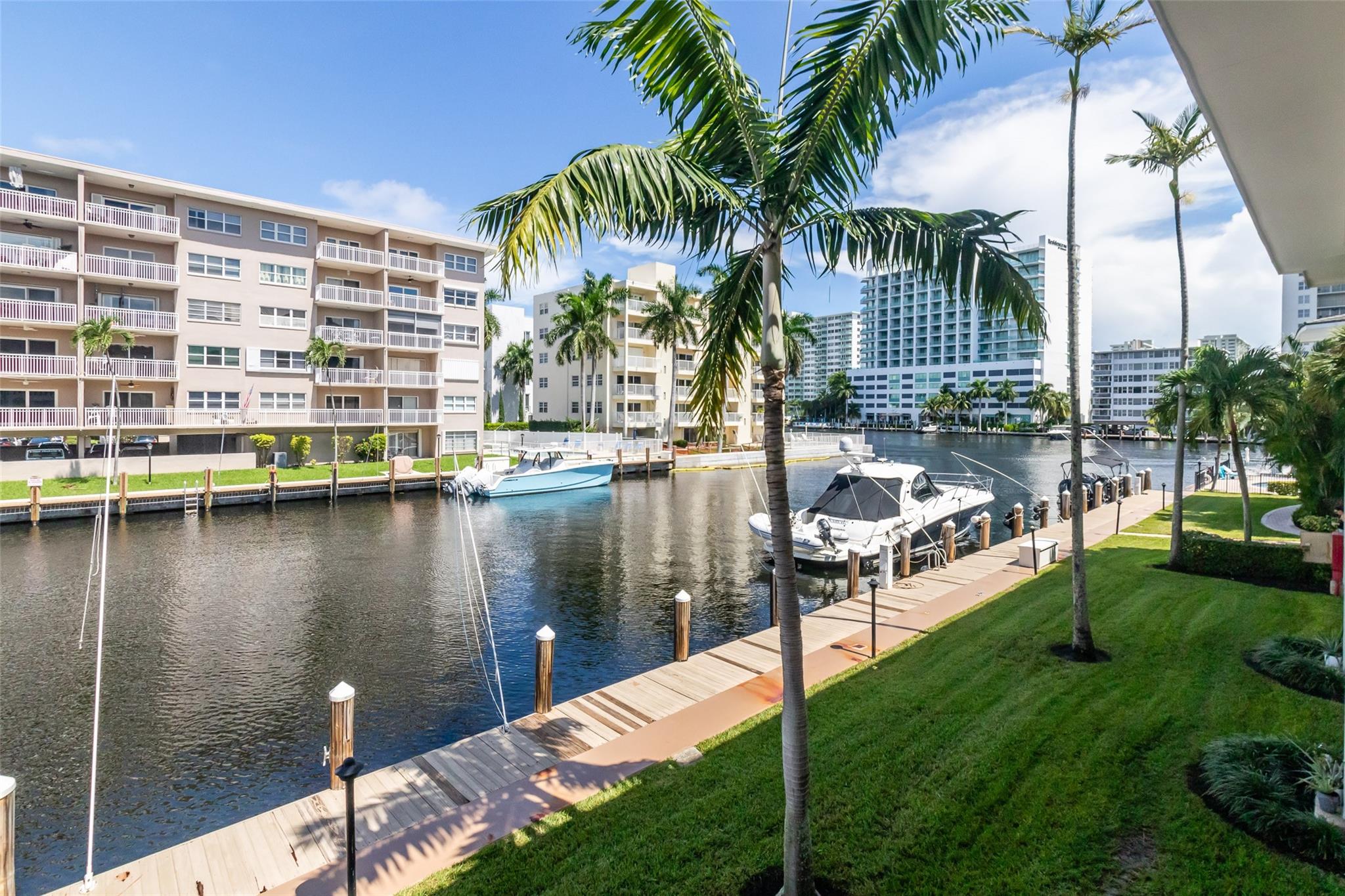 Waterside On The Intracoa - Residential Lease