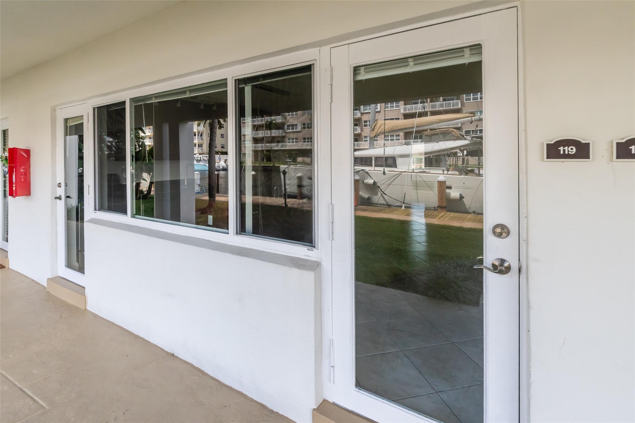 Waterside On The Intracoa - Residential Lease