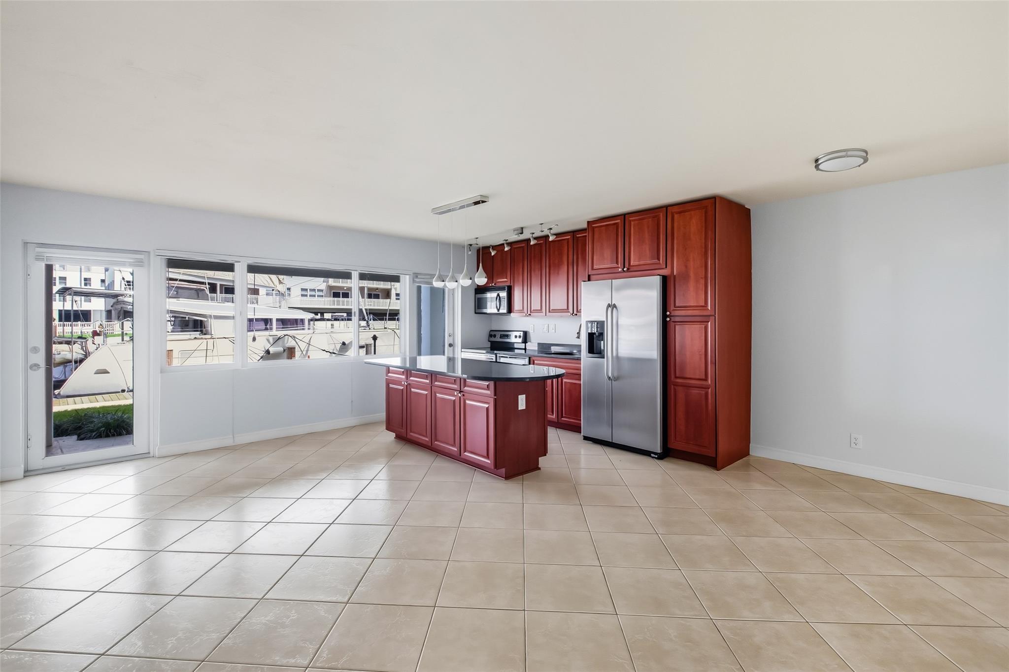 Waterside On The Intracoa - Residential Lease