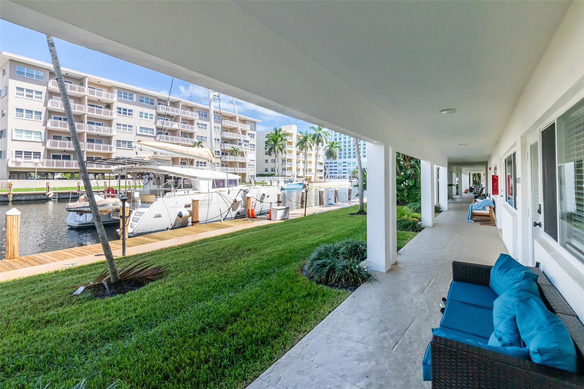 Waterside On The Intracoa - Residential Lease