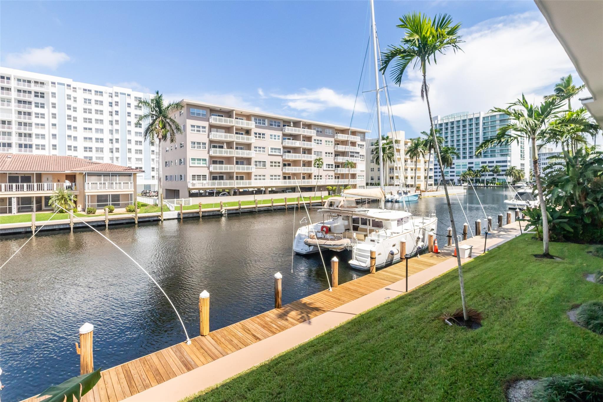 Waterside On The Intracoa - Residential Lease