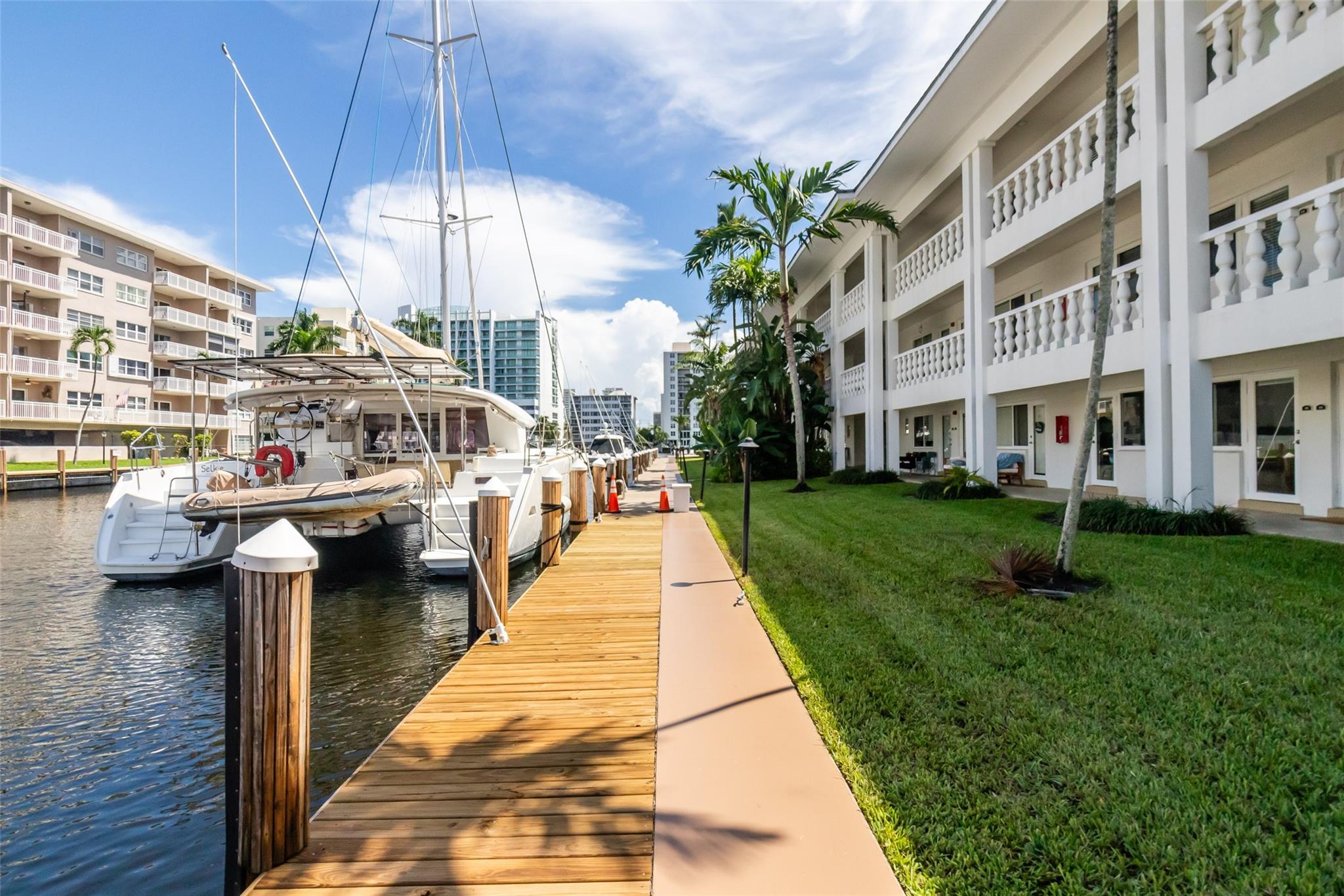 Waterside On The Intracoa - Residential Lease