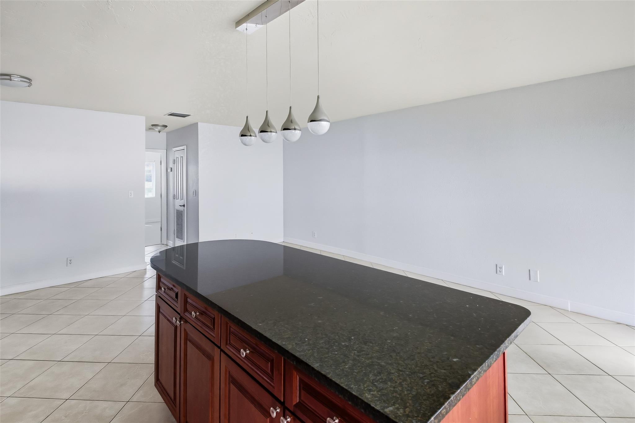 Waterside On The Intracoa - Residential Lease