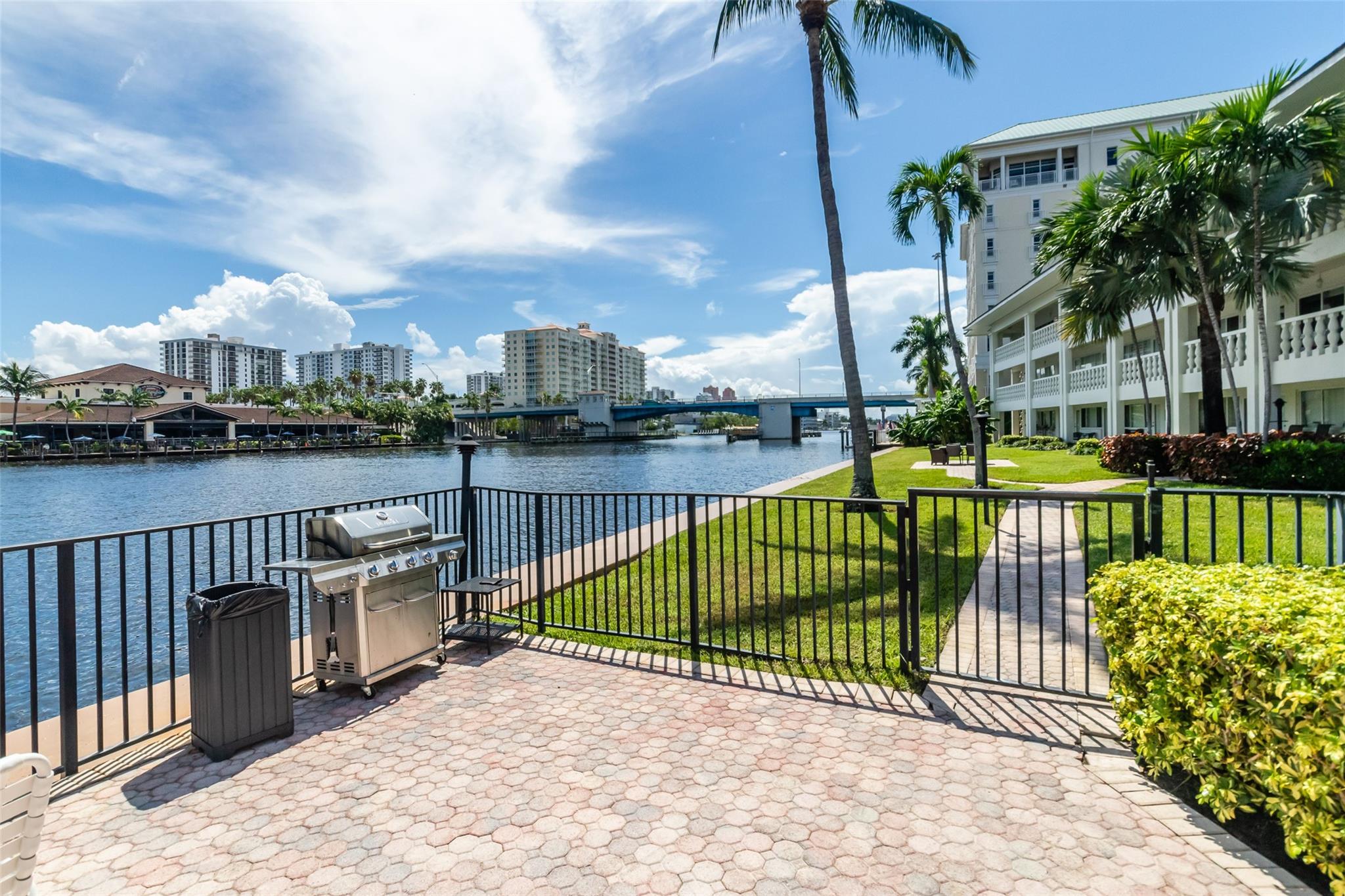 Waterside On The Intracoa - Residential Lease