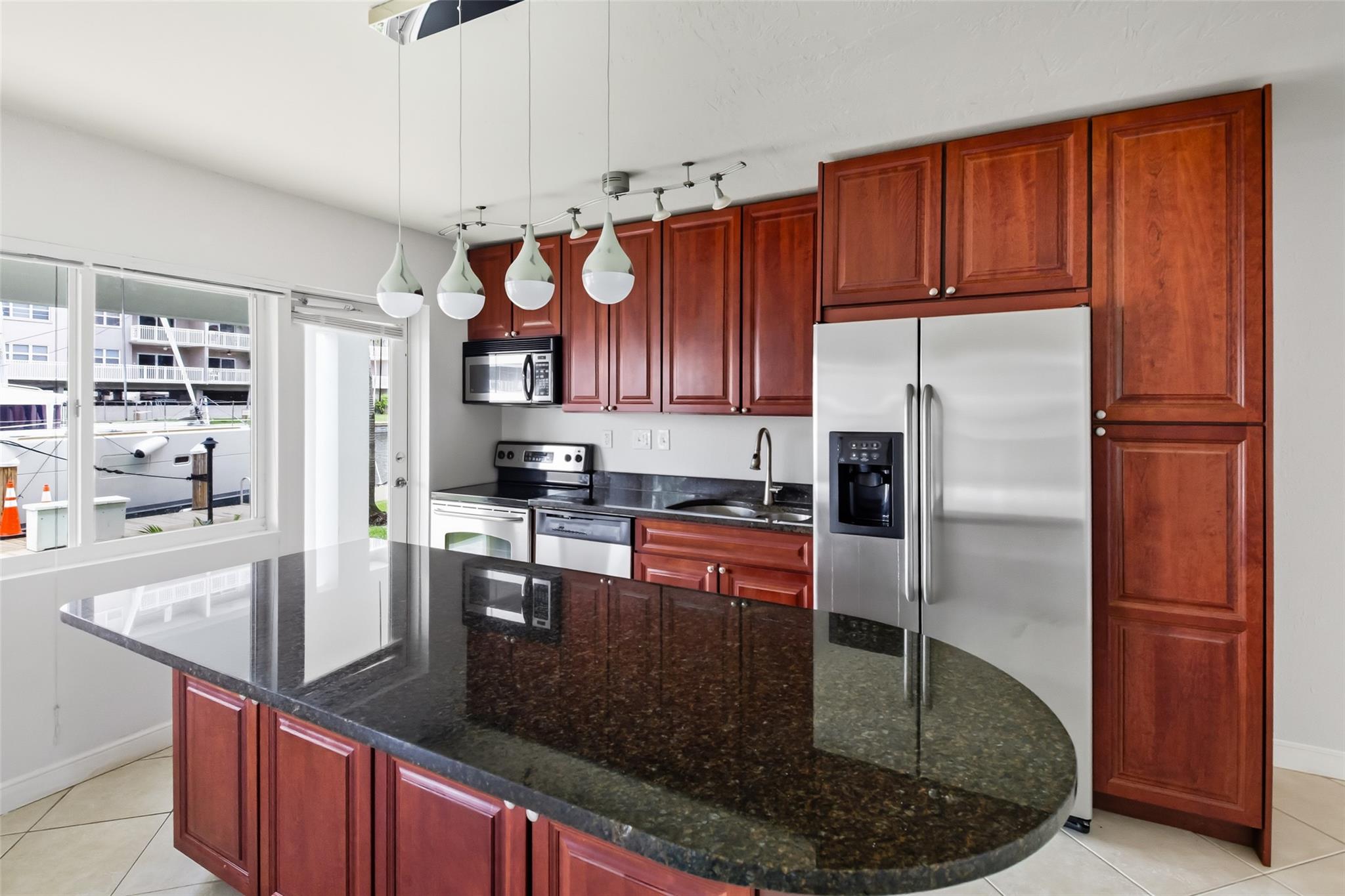 Waterside On The Intracoa - Residential Lease