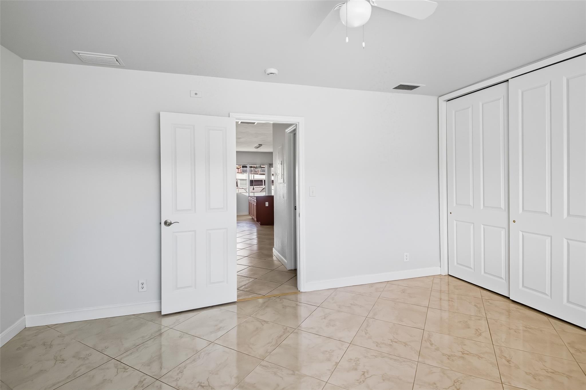 Waterside On The Intracoa - Residential Lease