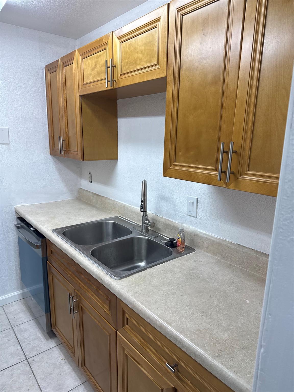 STONEBRIDGE GARDENS SEC 2 - Residential Lease