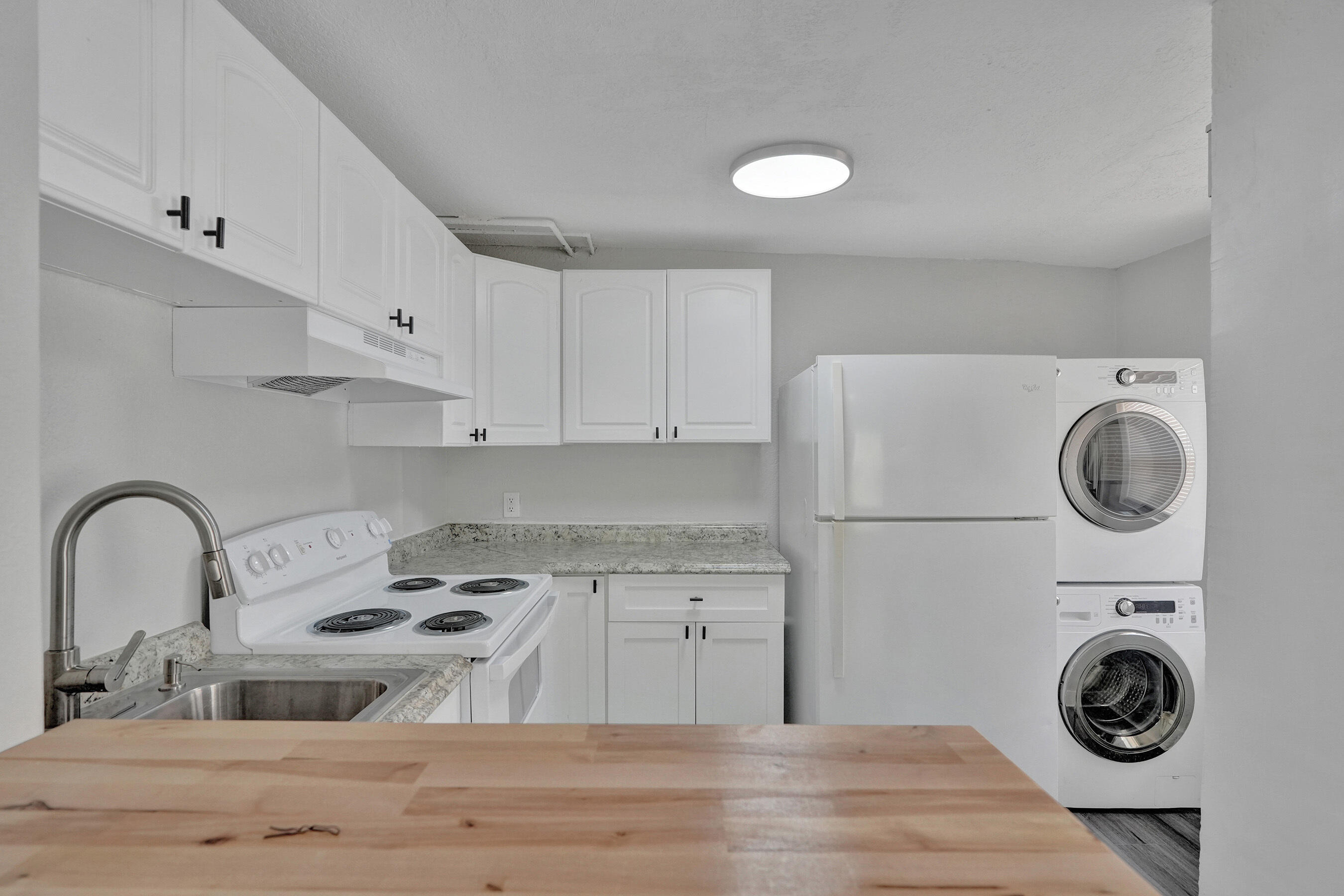 OCEAN WAY PARK - Residential Lease