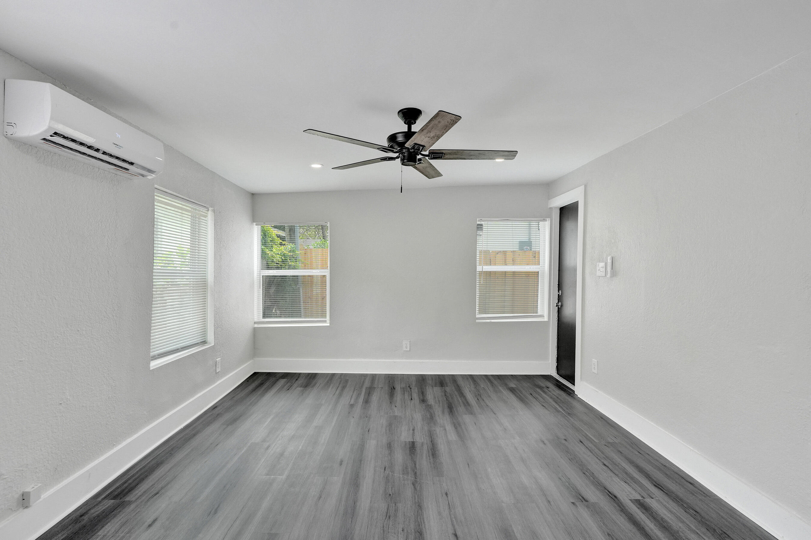 OCEAN WAY PARK - Residential Lease