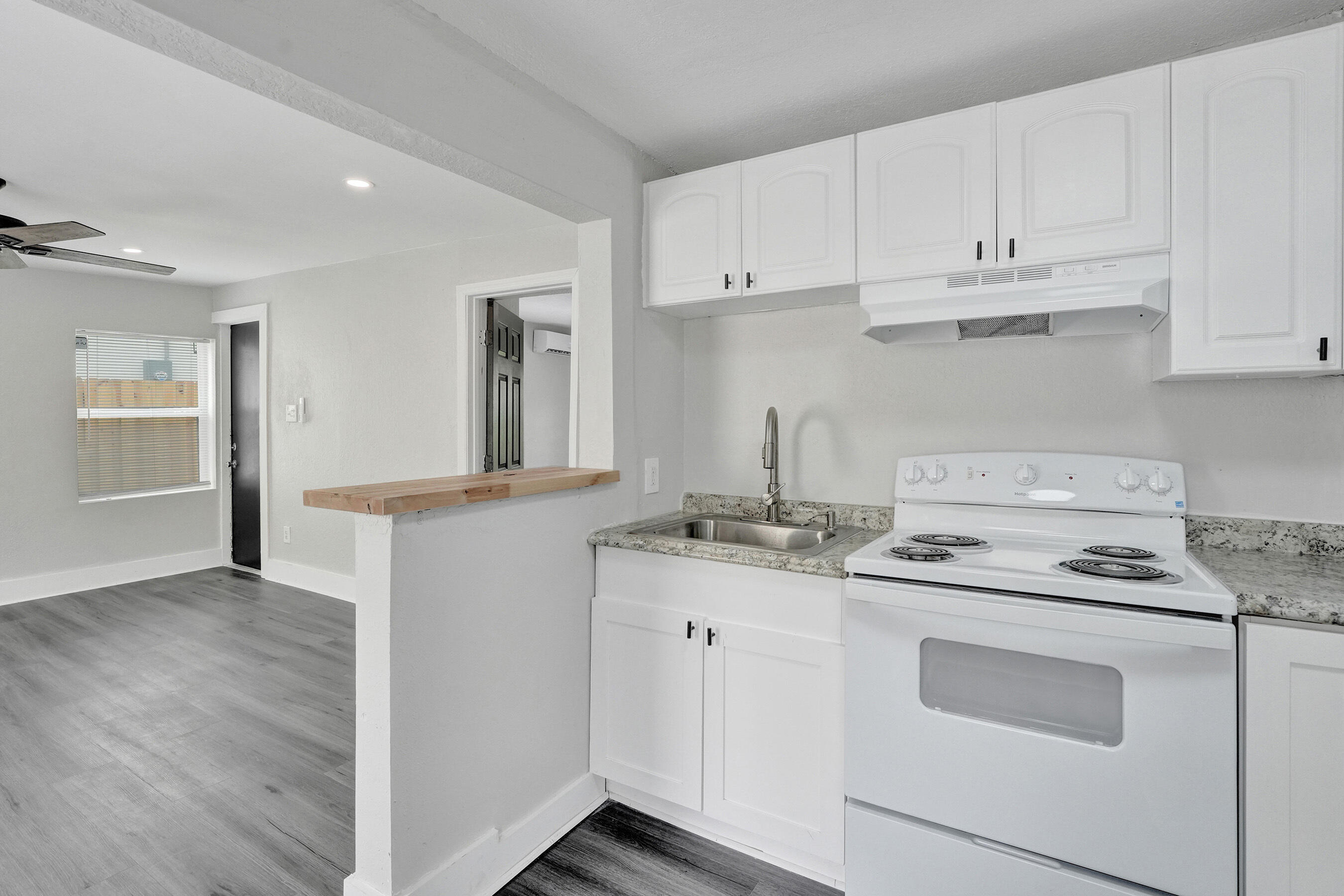 OCEAN WAY PARK - Residential Lease