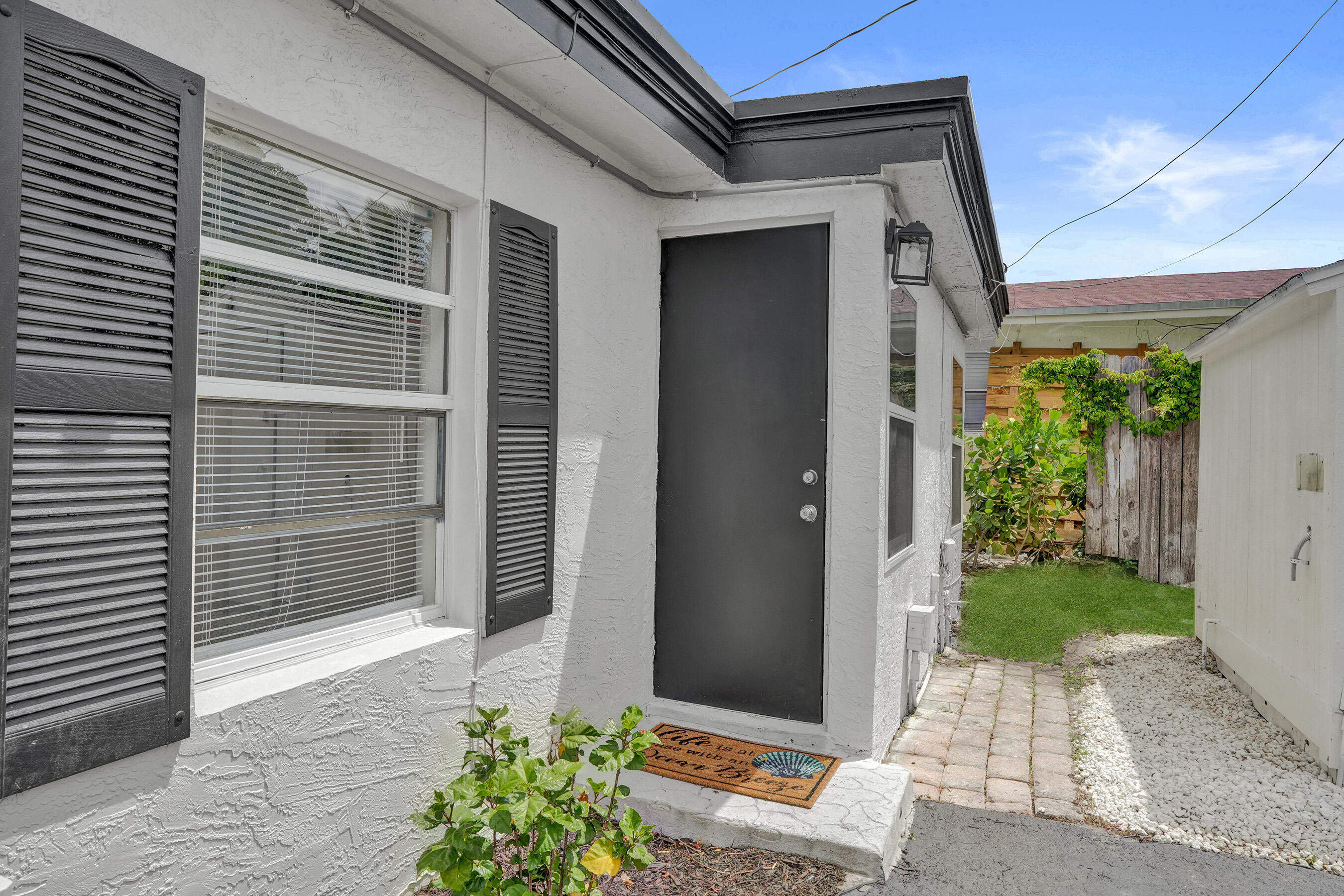 OCEAN WAY PARK - Residential Lease