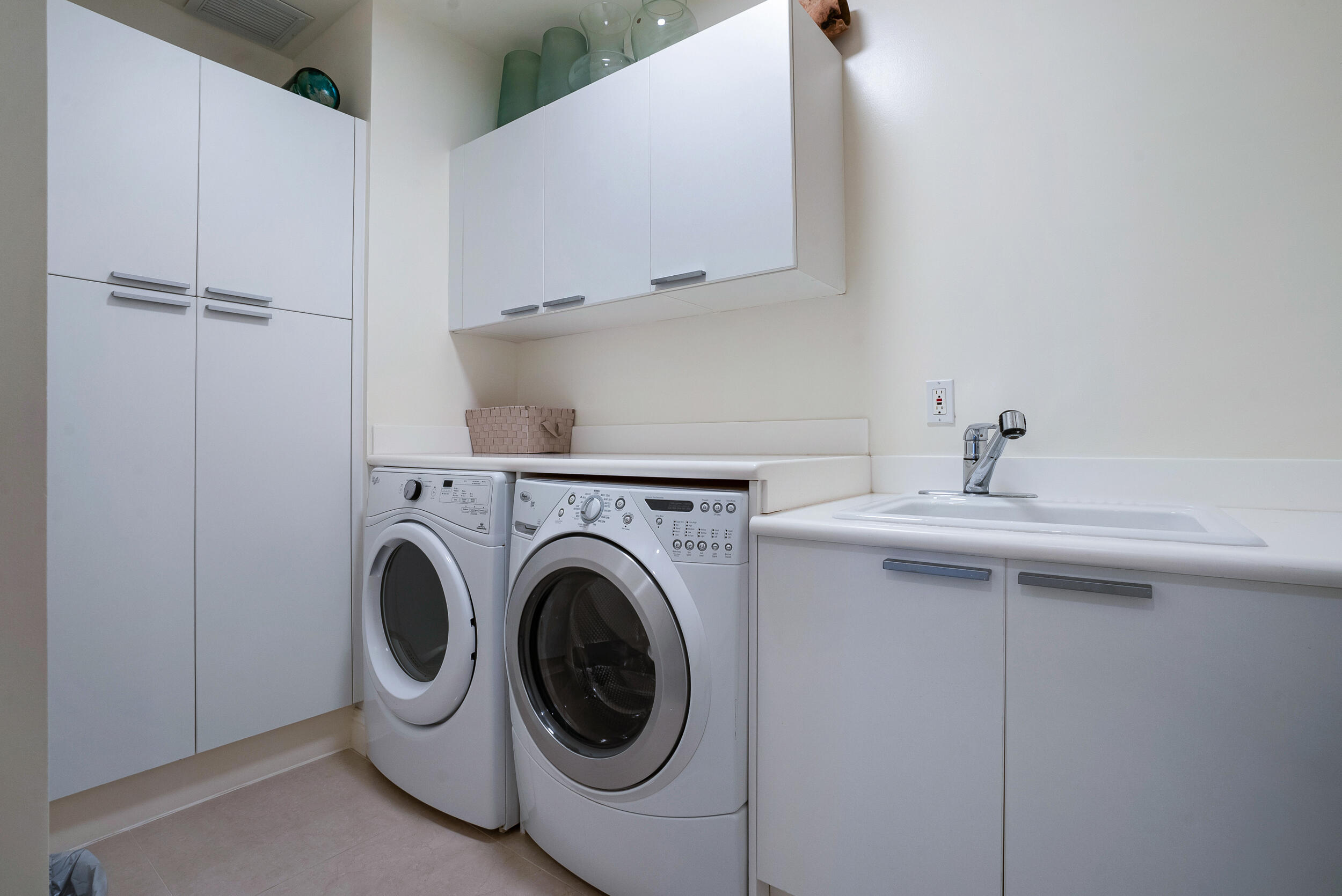 RESORT AT SINGER ISLAND RESIDENTIAL CONDO - Residential