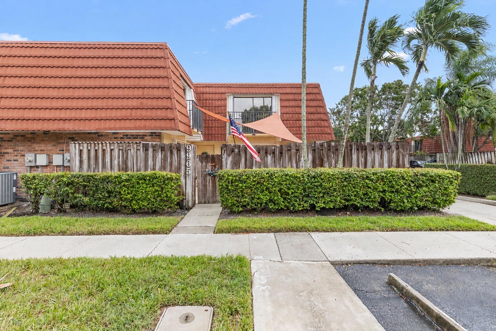 Photo of 9965 NW 6TH Court, Plantation, FL 33324 (MLS # B26093543)