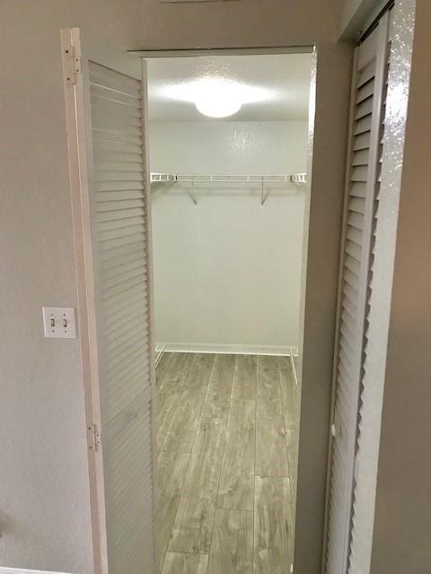 PINE HOLLOW II CONDO - Residential Lease