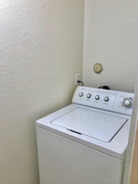 PINE HOLLOW II CONDO - Residential Lease