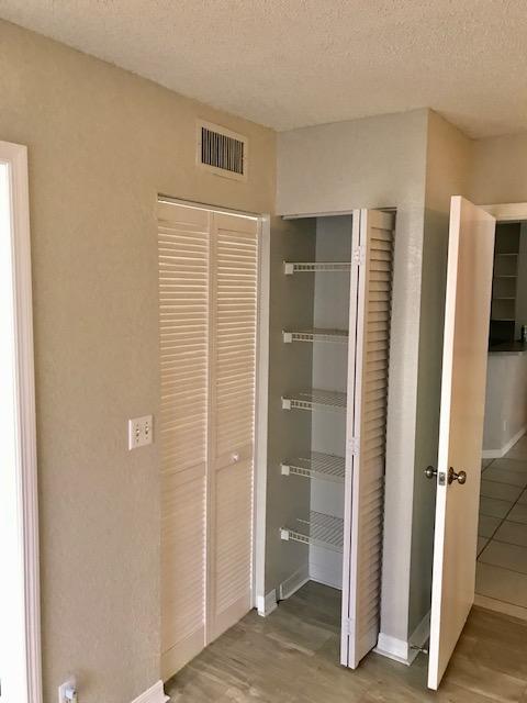 PINE HOLLOW II CONDO - Residential Lease