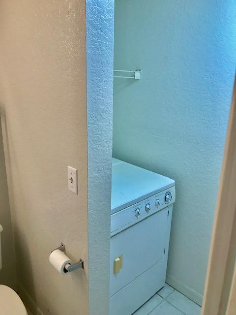 PINE HOLLOW II CONDO - Residential Lease