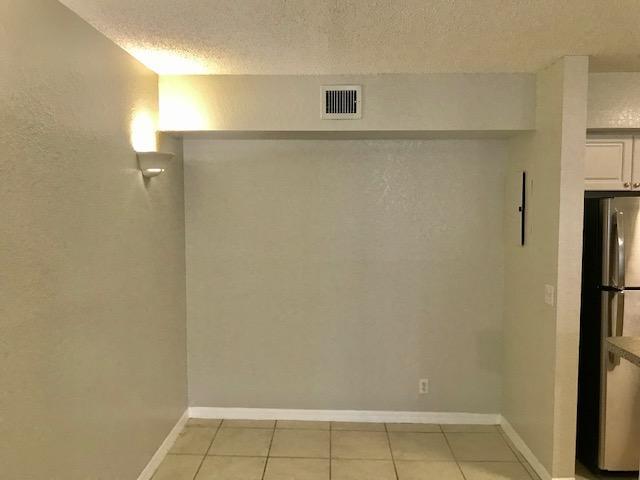 PINE HOLLOW II CONDO - Residential Lease