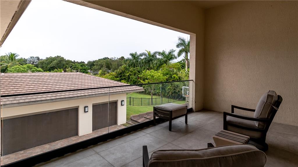 198 Terrace 128-26 B - Residential