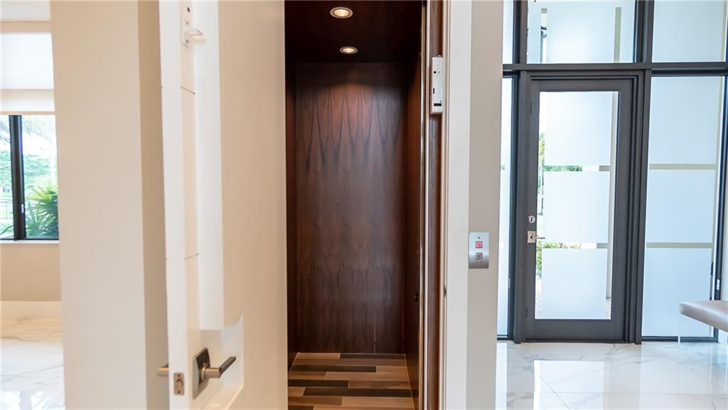 198 Terrace 128-26 B - Residential