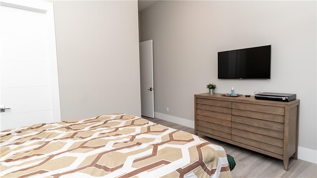 198 Terrace 128-26 B - Residential