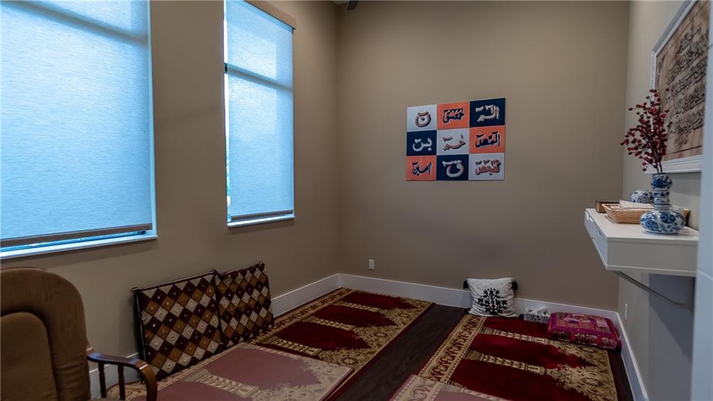 198 Terrace 128-26 B - Residential