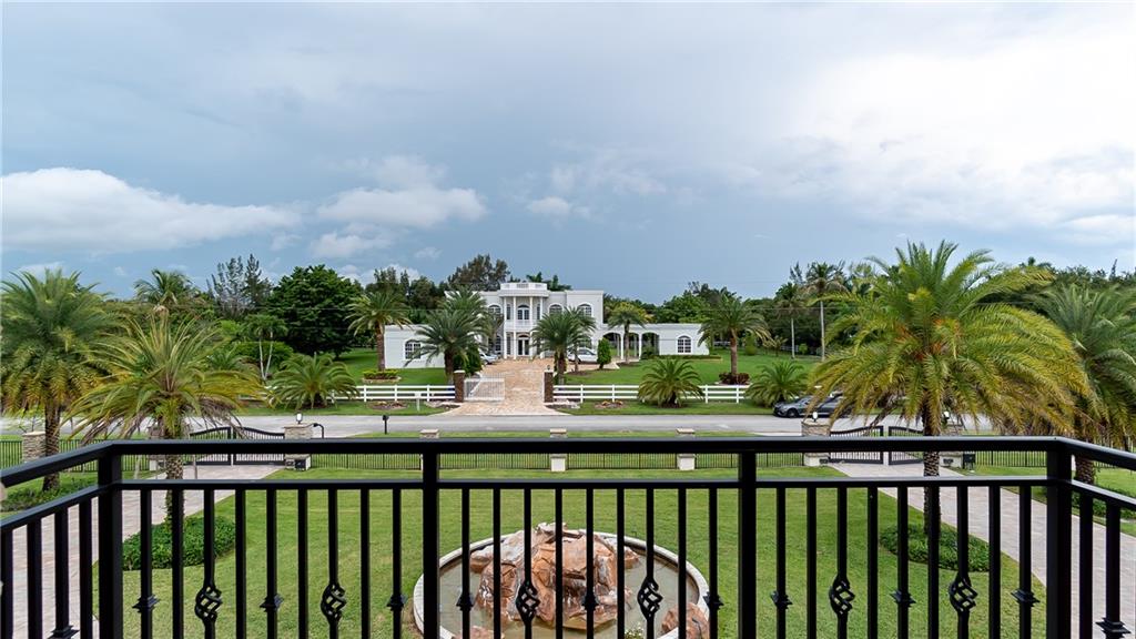 198 Terrace 128-26 B - Residential