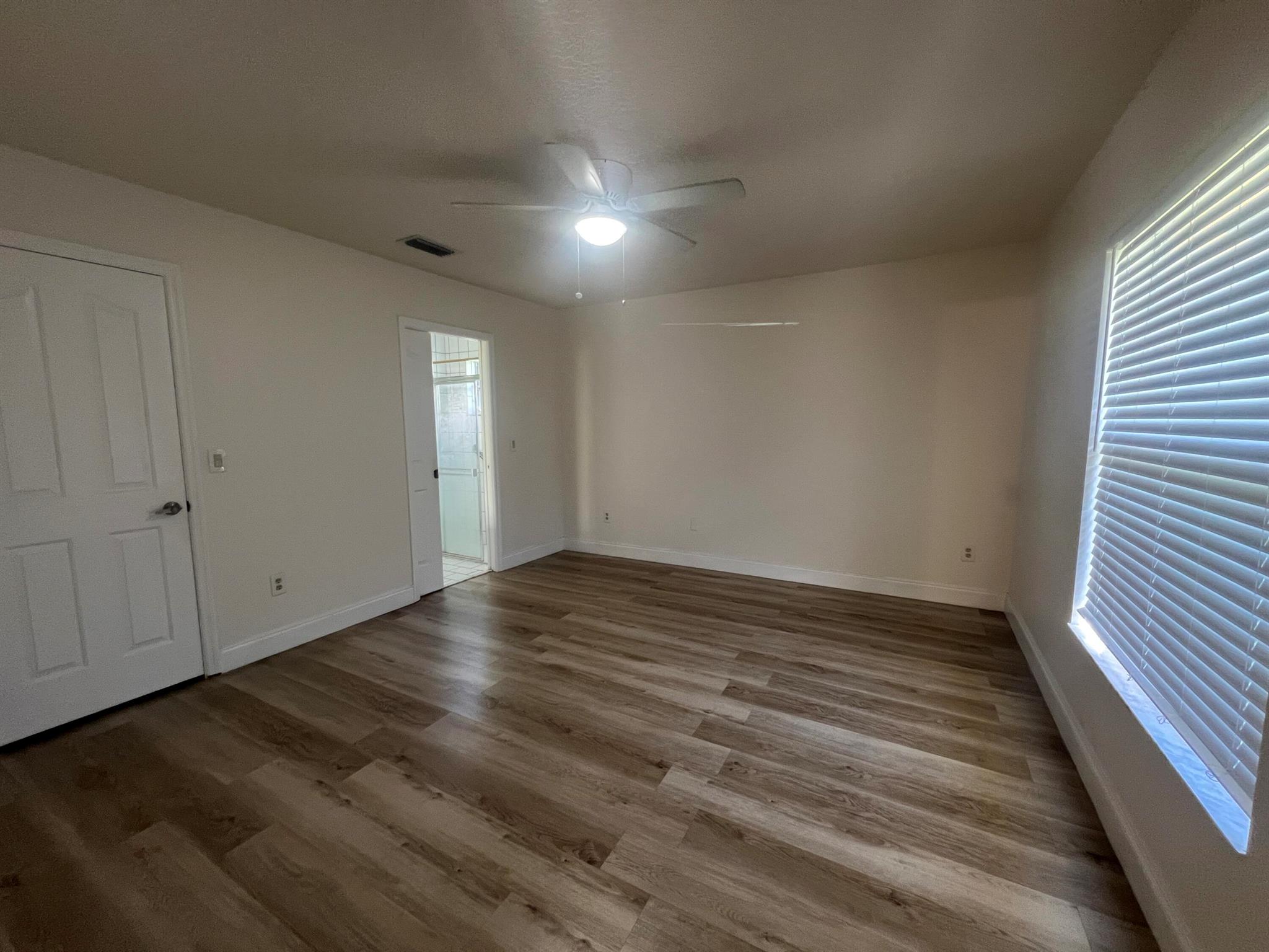 GREENVIEW SHORES 2 OF WEL - Residential