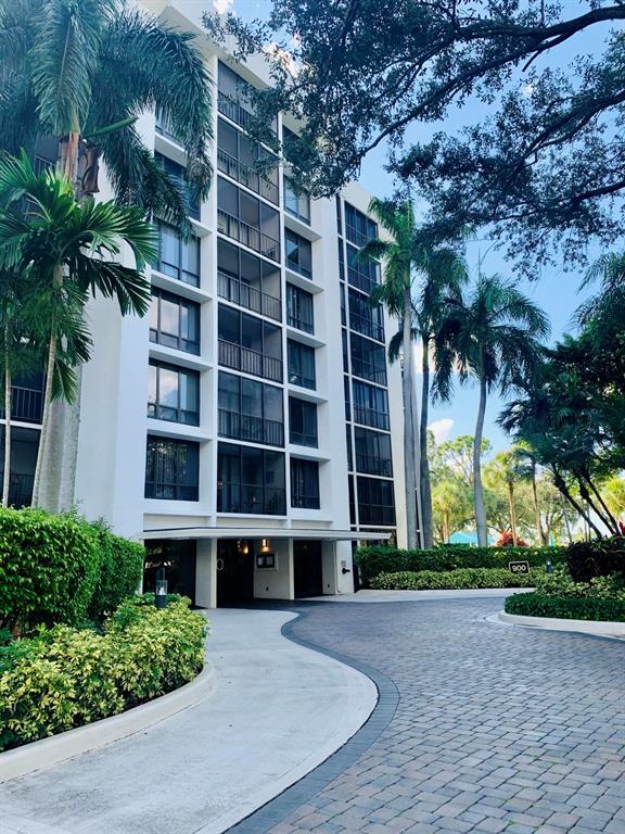 LAKEWOOD MIDRISE CONDO - Residential