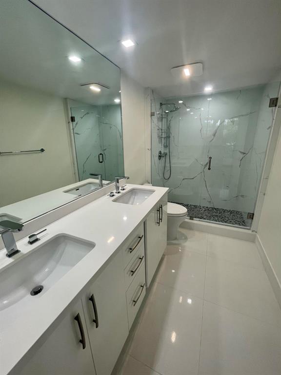 LAKEWOOD MIDRISE CONDO - Residential