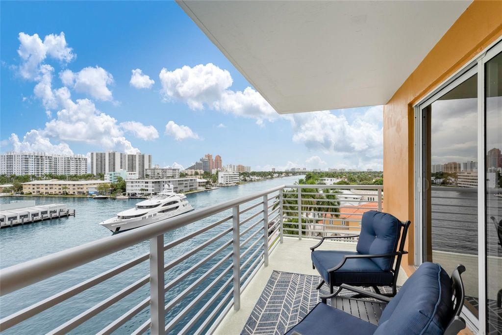 Photo of 2900 NE 30th St #7H, Fort Lauderdale, FL 33306 (MLS # F10533683)