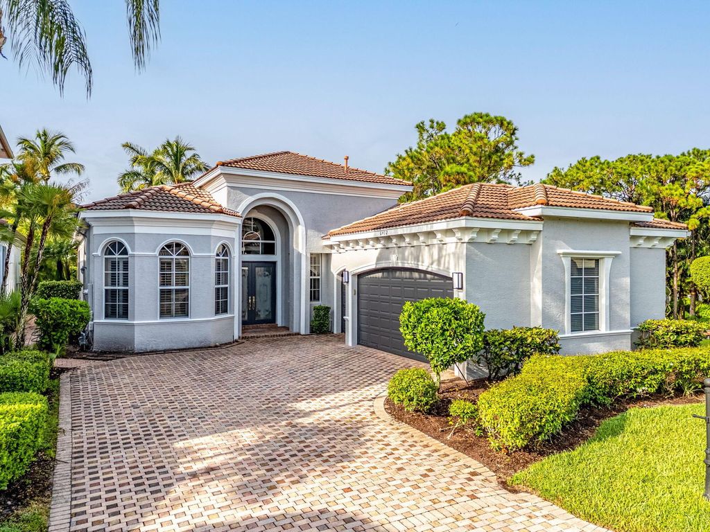 Photo of 6402 Via Venetia N, Delray Beach, FL 33484 (MLS # R11004750)